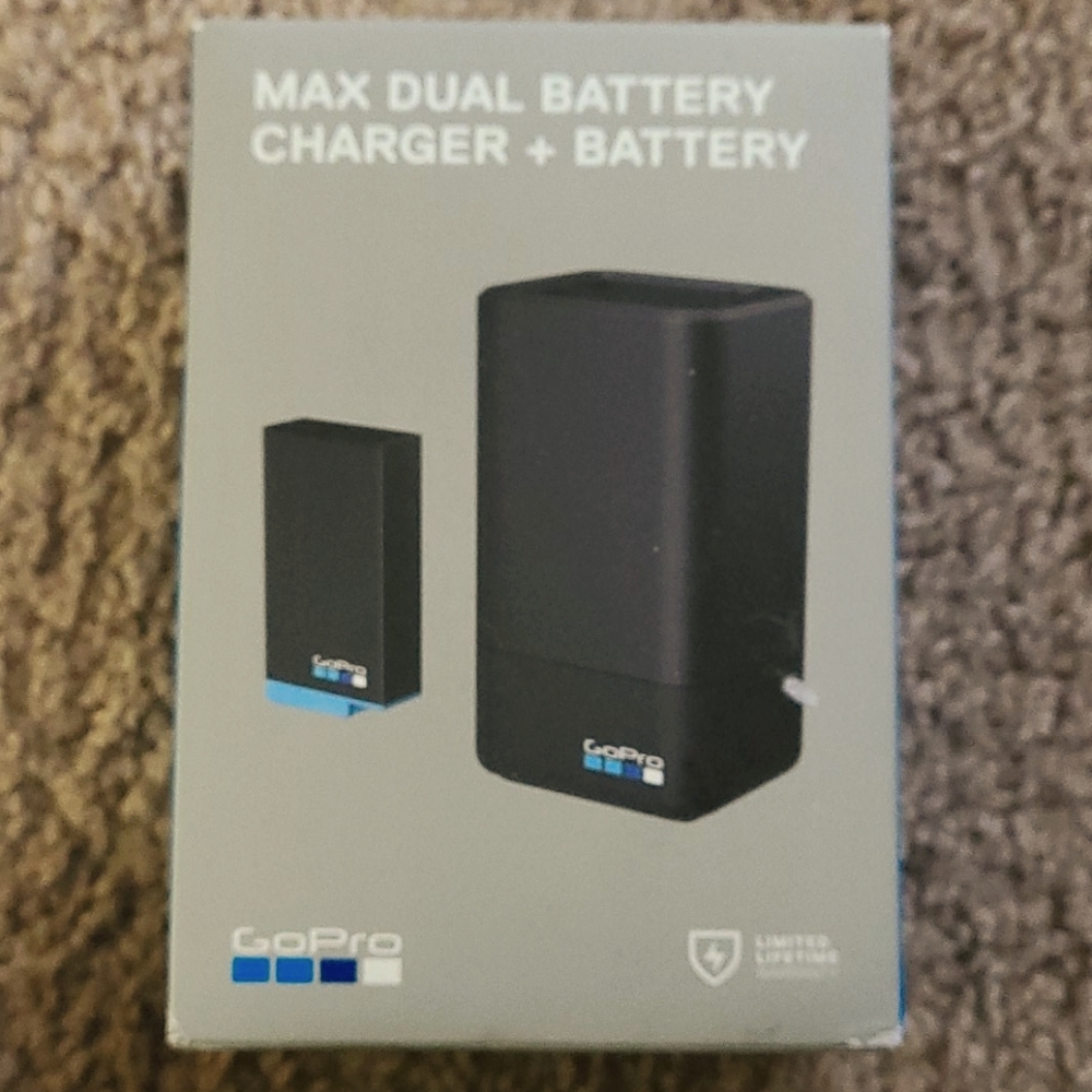 GoPro Max Dual Battery Charger + Battery